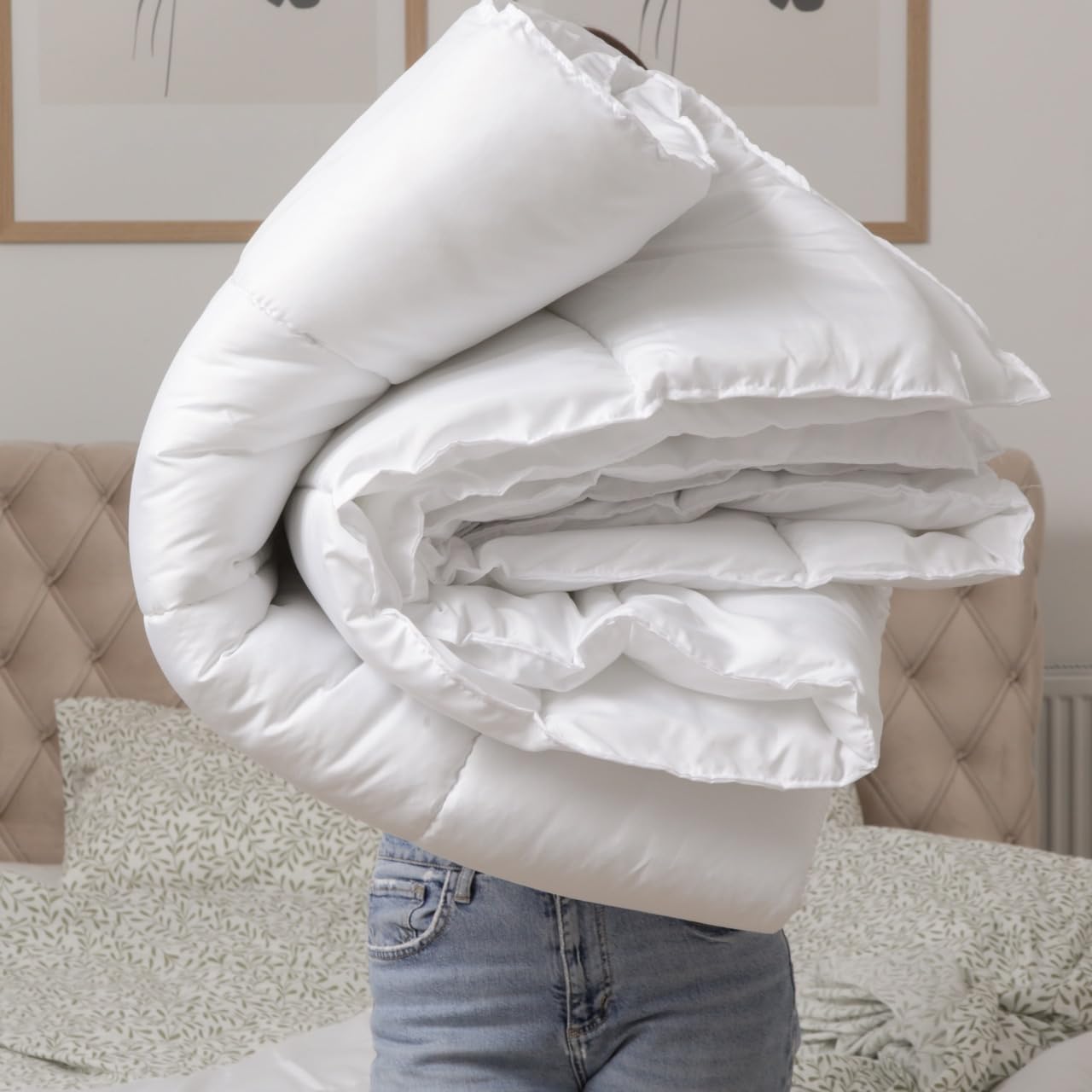 HOMEROKK White Microfiber Down Alternative Comforter, All Season