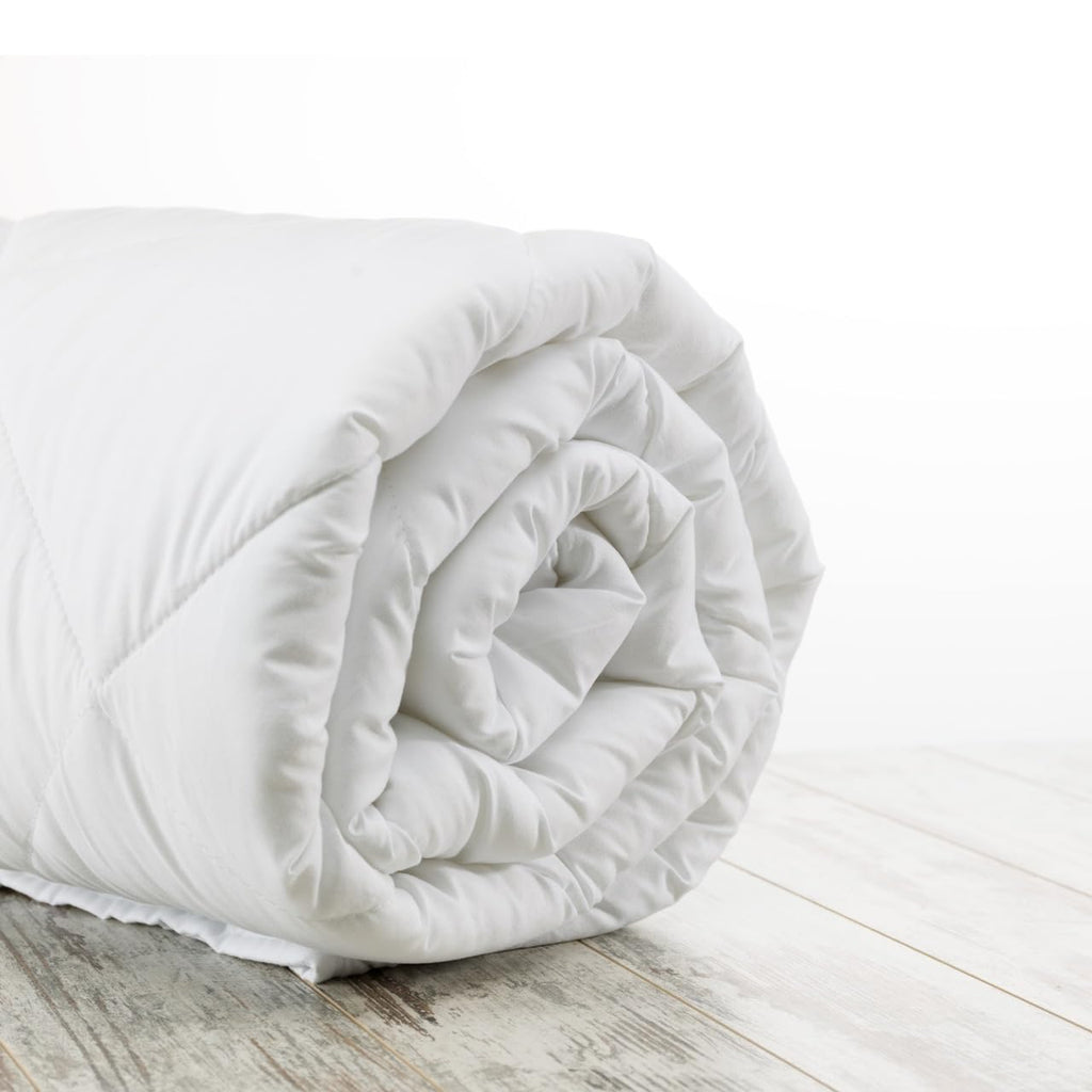 HOMEROKK White Microfiber Down Alternative Comforter, All Season