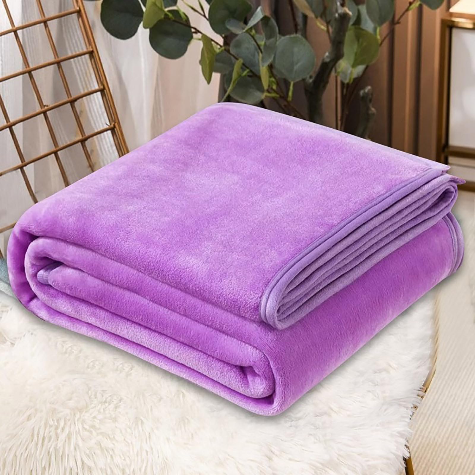 Lightweight Microplush Fleece Throw Blanket, 70 x 100 cm