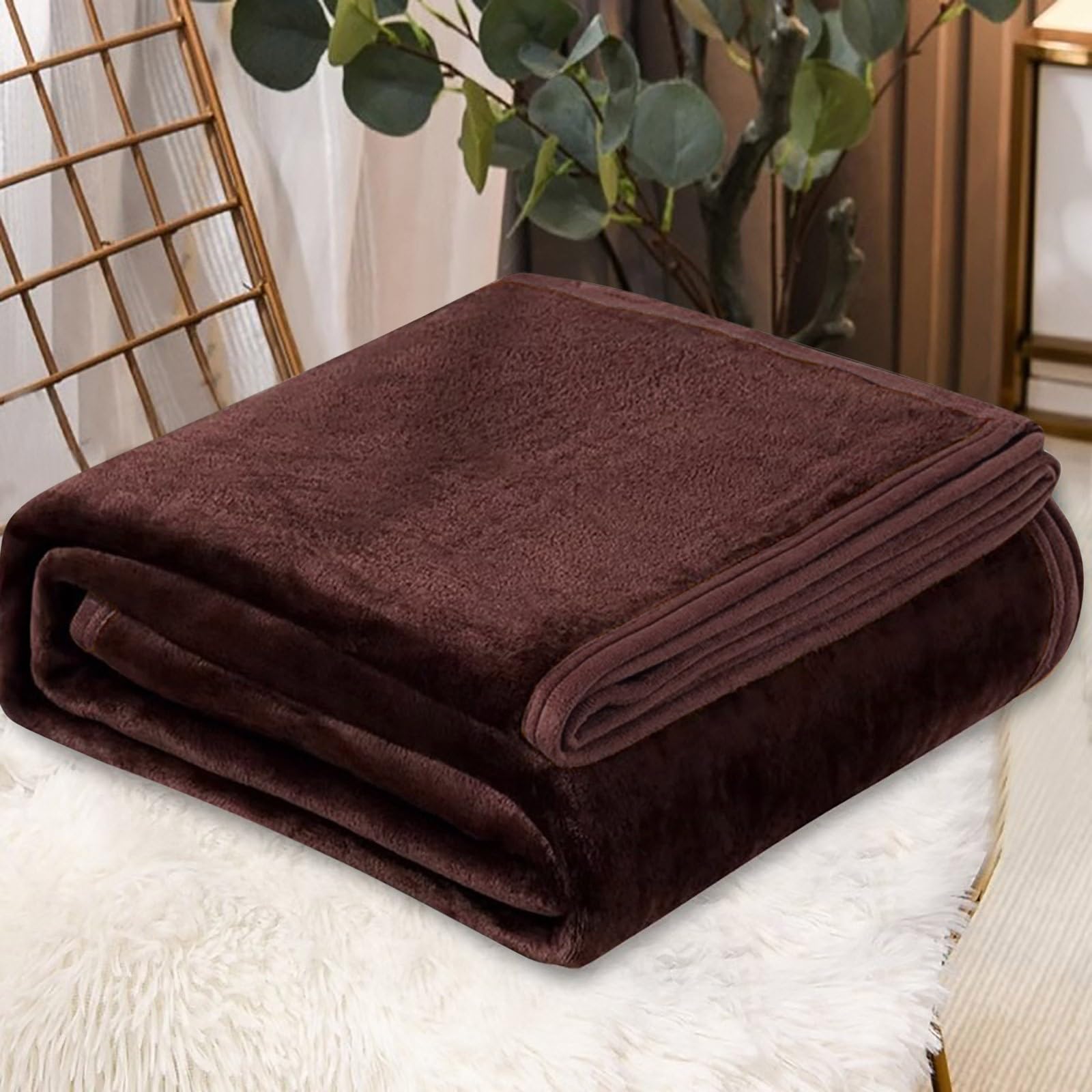 Lightweight Microplush Fleece Throw Blanket, 70 x 100 cm