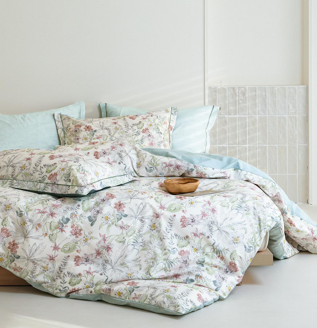 Solycoil Comforter Set