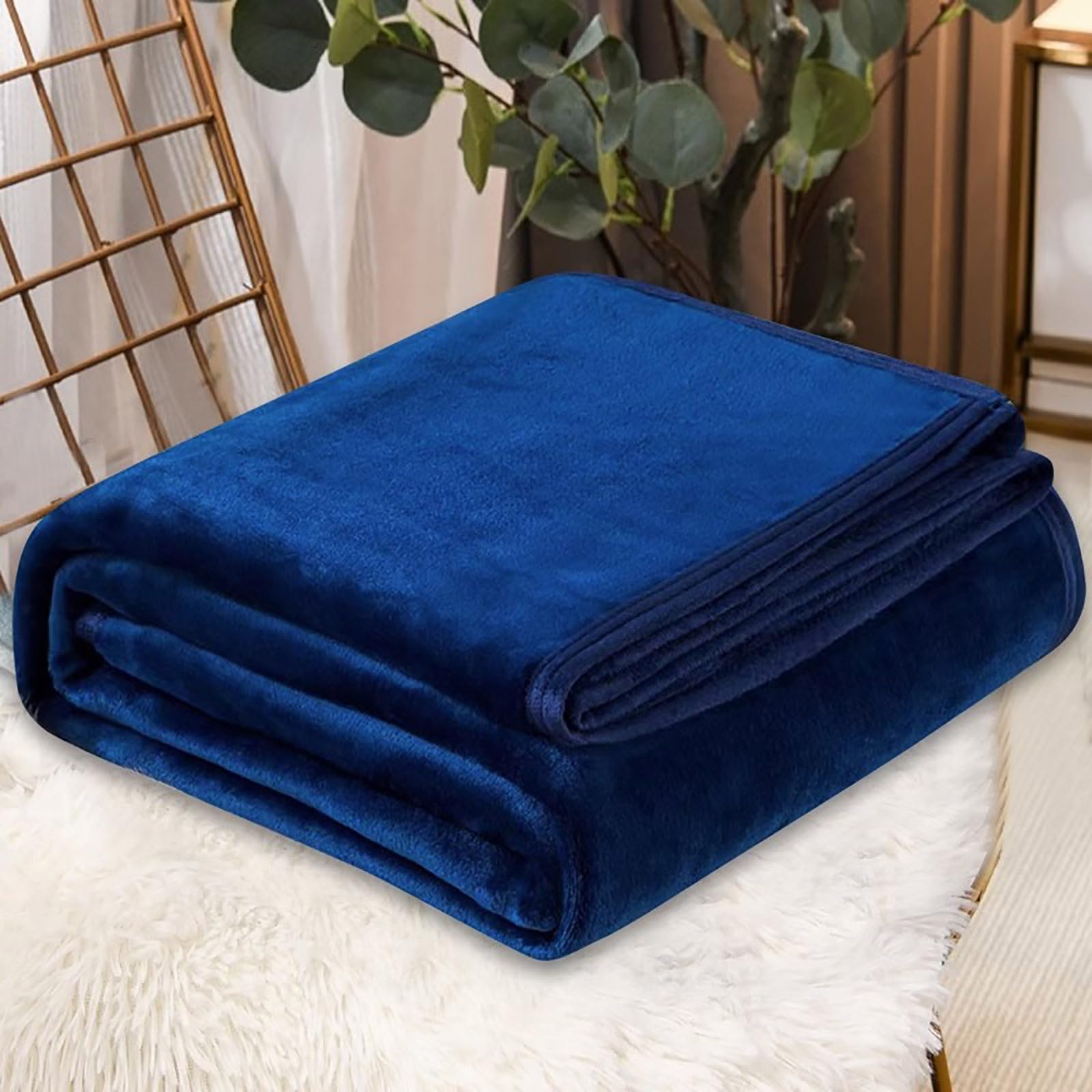 Lightweight Microplush Fleece Throw Blanket, 70 x 100 cm