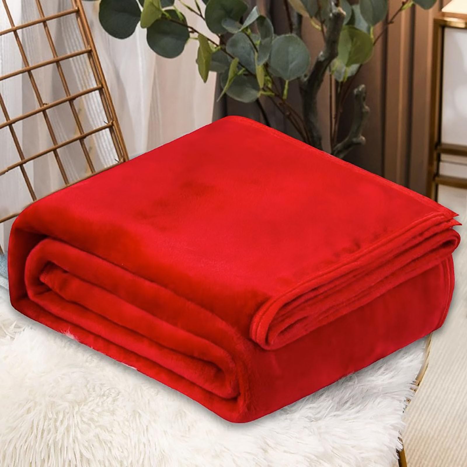 Lightweight Microplush Fleece Throw Blanket, 70 x 100 cm