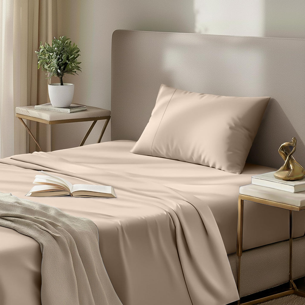 Utopia Bedding Bed Sheet Set - Soft Brushed Microfiber Fabric - Shrinkage & Fade Resistant - Easy Care