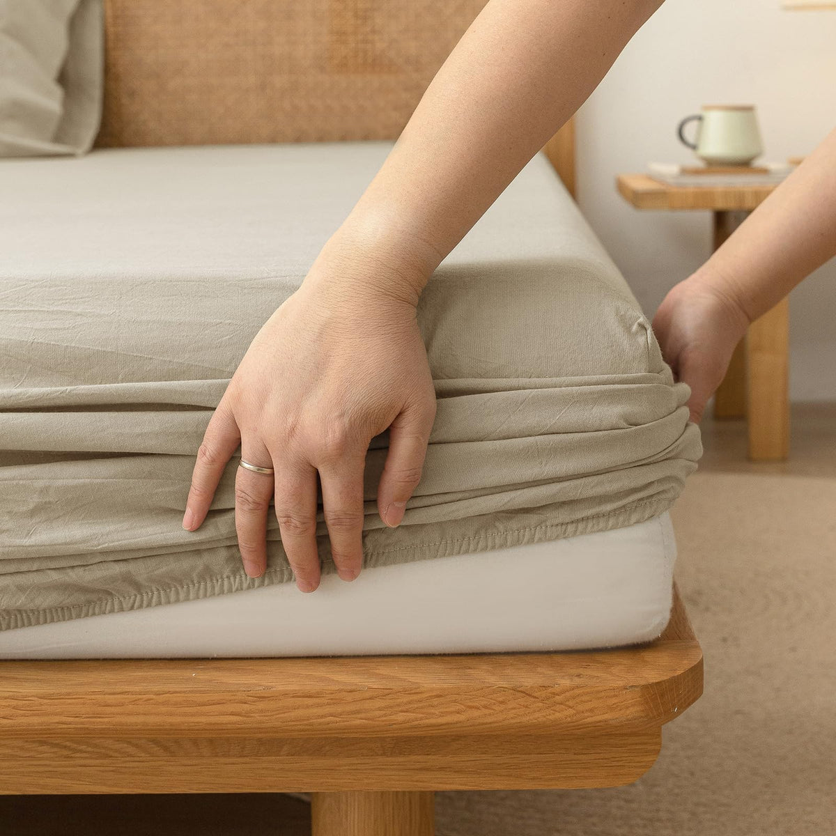 BESTOUCH 100% Washed Cotton Deep-Pocket Fitted Sheet