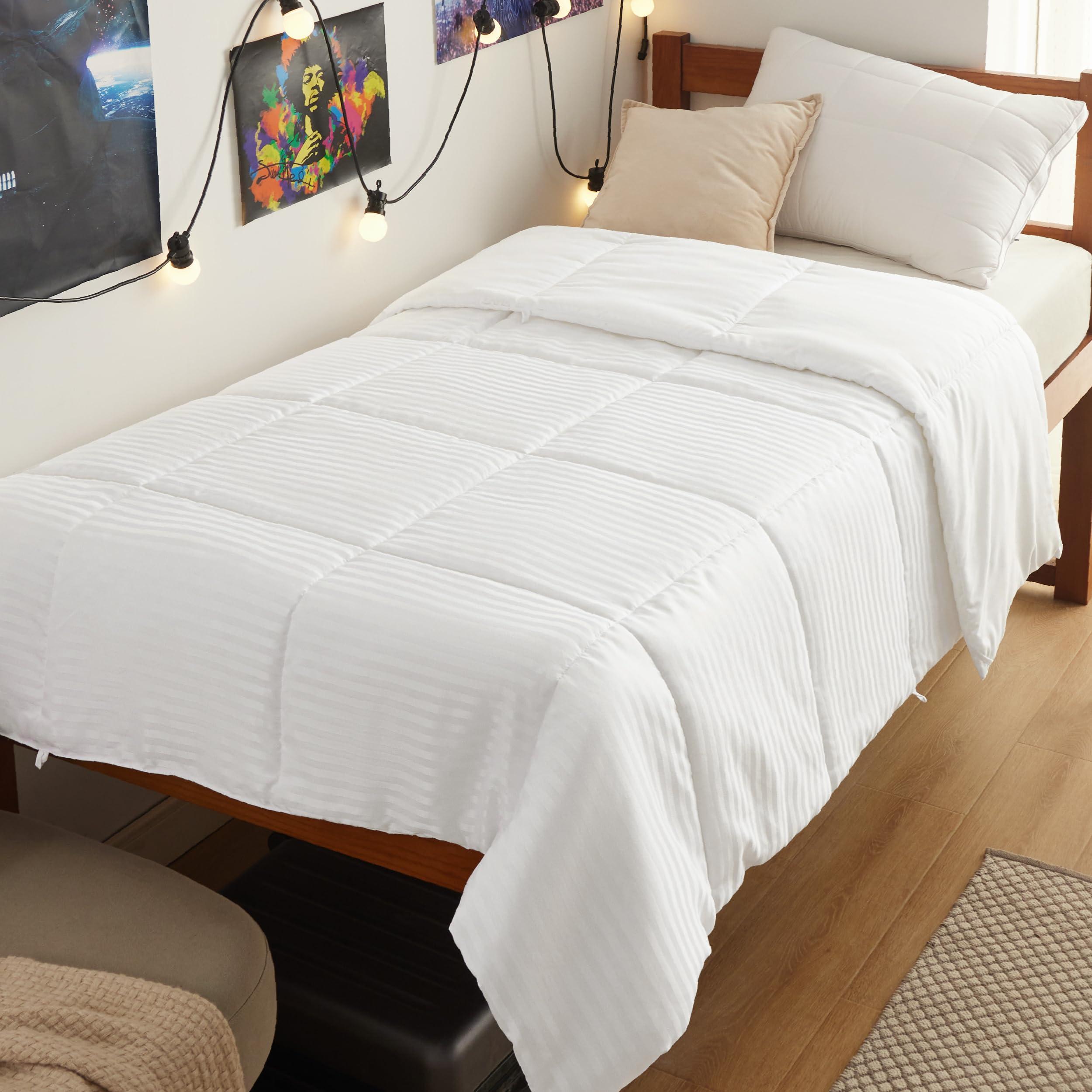 Bedsure Duvet Insert Lightweight Comforter