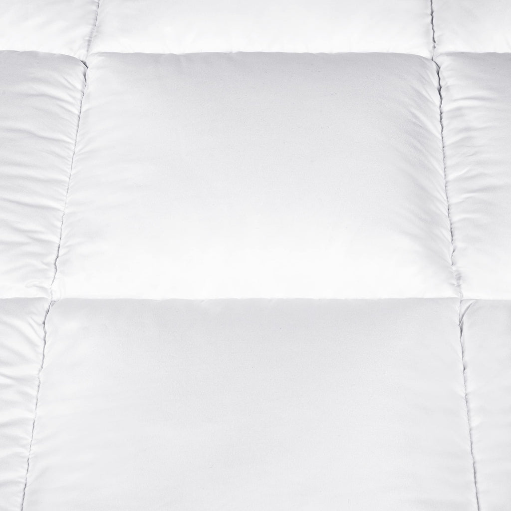 SERTA Down Illusion Hypoallergenic Down Alternative Comforter with Corner Loops