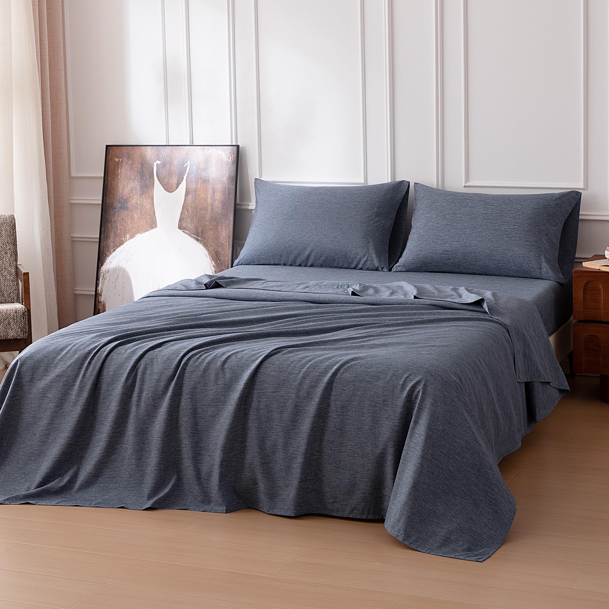 Amazon Basics Cationic Microfiber 3-4-Piece Sheet Set, Wrinkle Free and Easy Fit, 1 Flat Sheet, 1 Fitted Sheet and 1-2 Pillowcase
