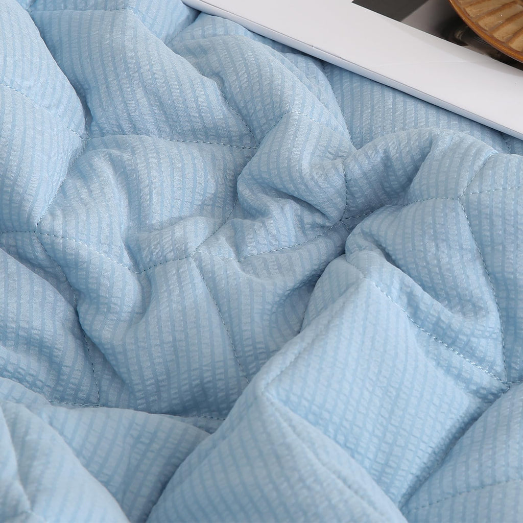 HiSnug Quilt Bedding Set, Reversible Lightweight Bed Spreads OversizedQuilted Bedspread for All Seasons, Soft Washable