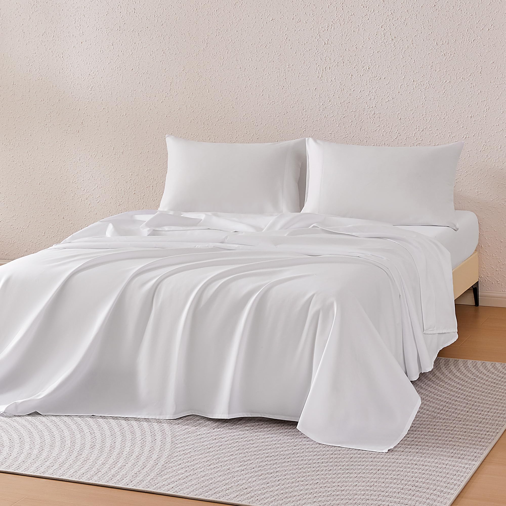 Amazon Basics Cationic Microfiber 3-4-Piece Sheet Set, Wrinkle Free and Easy Fit, 1 Flat Sheet, 1 Fitted Sheet and 1-2 Pillowcase
