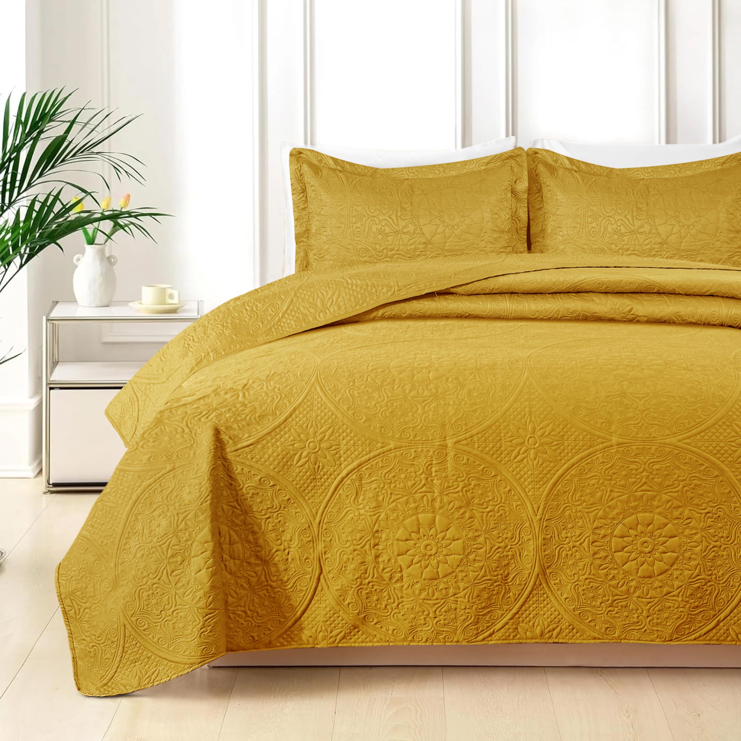 Cotton Passion Quilt Bedding Set - Lightweight Quilted Microfiber Bedspread Floral Pattern
