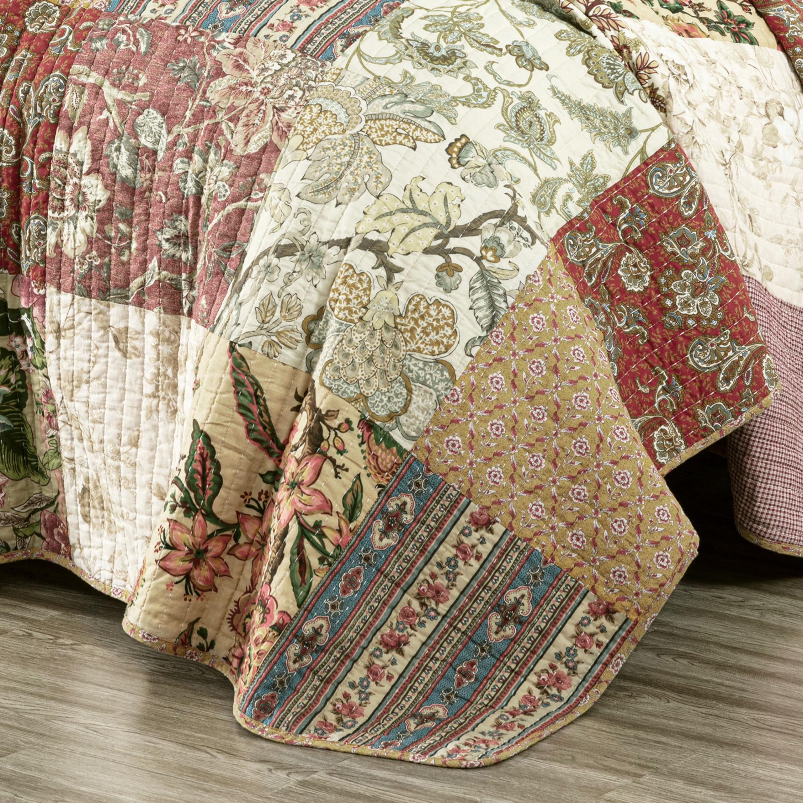 Chezmoi Collection Washed Patchwork Cotton Quilt Set - Soft Lightweight Breathable Reversible Quilted Bedspread for All Seasons