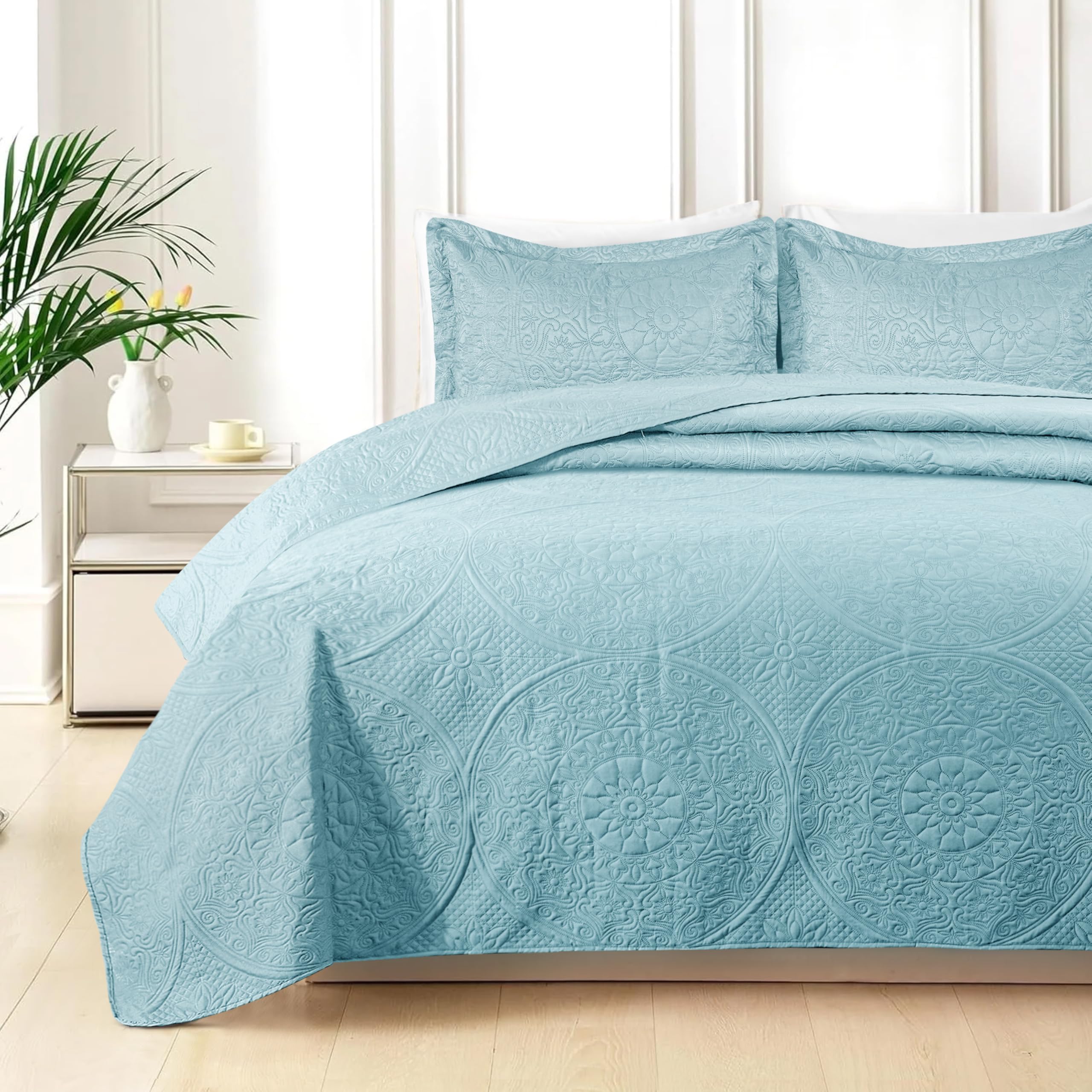 Cotton Passion Quilt Bedding Set - Lightweight Quilted Microfiber Bedspread Floral Pattern
