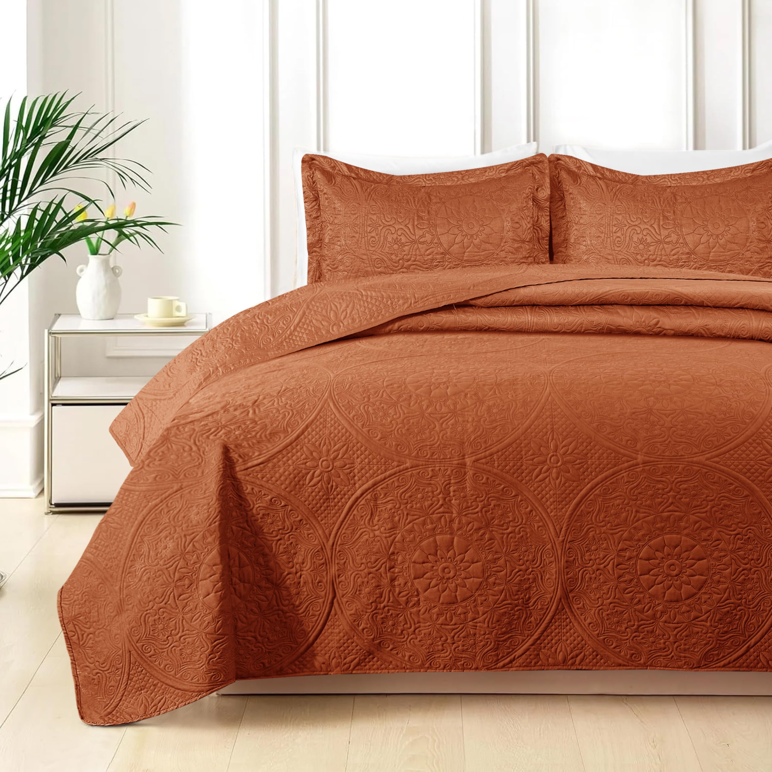 Cotton Passion Quilt Bedding Set - Lightweight Quilted Microfiber Bedspread Floral Pattern