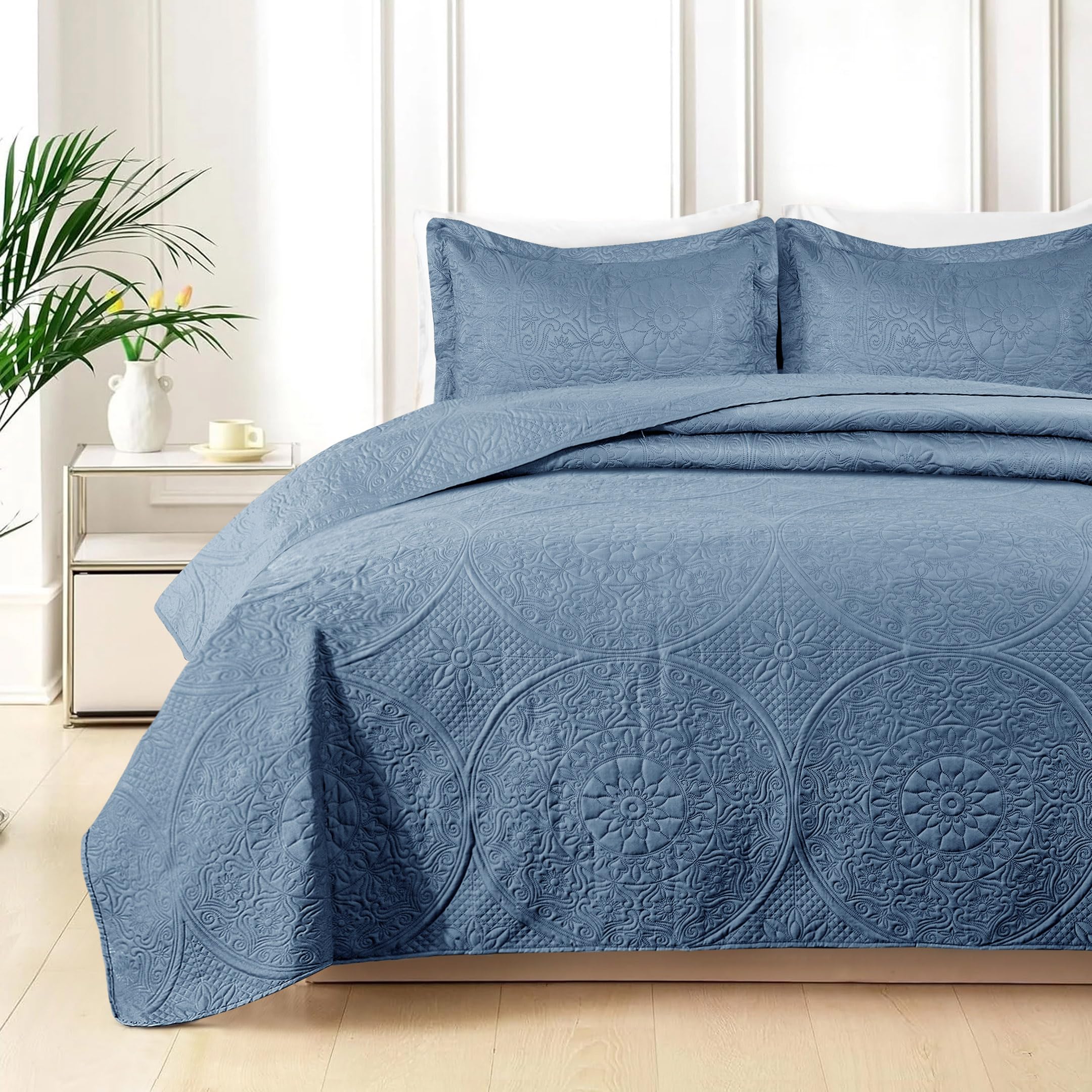 Cotton Passion Quilt Bedding Set - Lightweight Quilted Microfiber Bedspread Floral Pattern