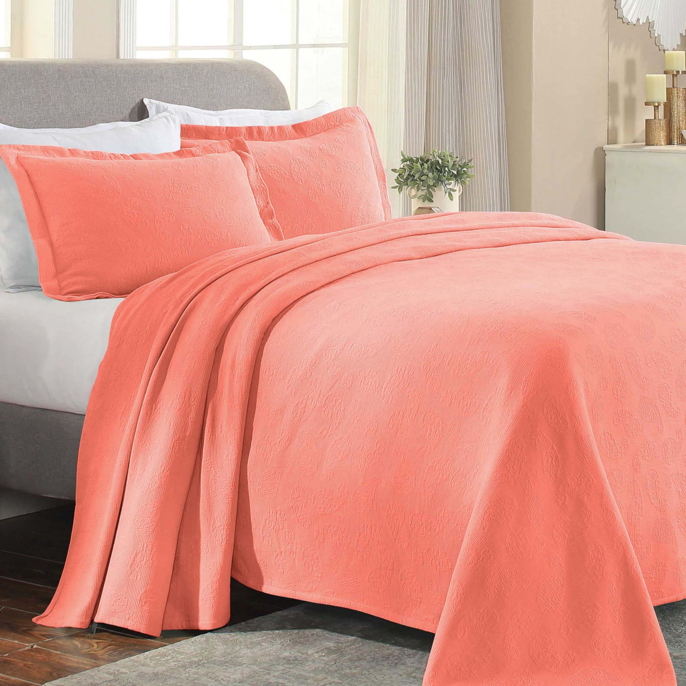 Superior Lightweight Quilted Bedspread for All Seasons